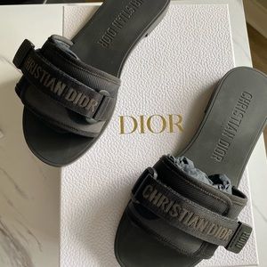 Christian Dior Black sandal sz 39